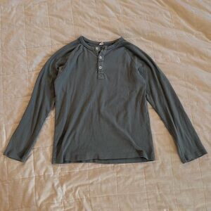 Kate Quinn Long-Sleeve Henley